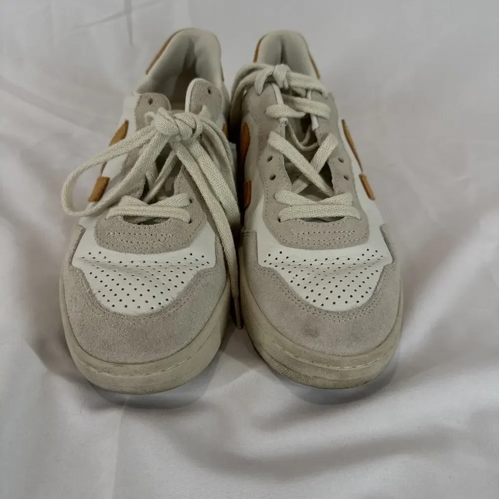 Veja V-10 Women's Sneakers Beige Suede Leather Upper Size: 8‎